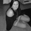 Tempting Jeannine Seeks Sensual Connection